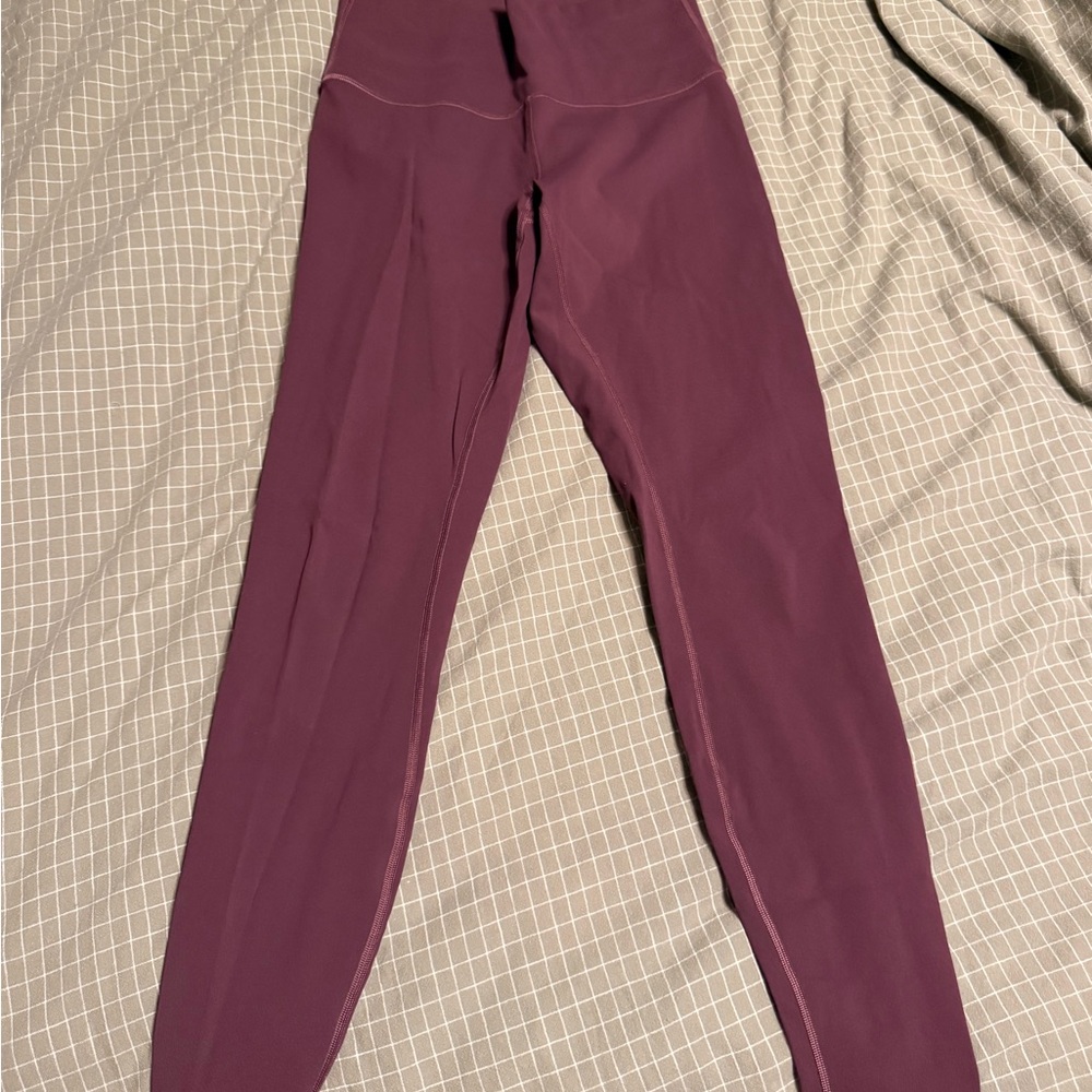 Burgundy Lulu Aligns